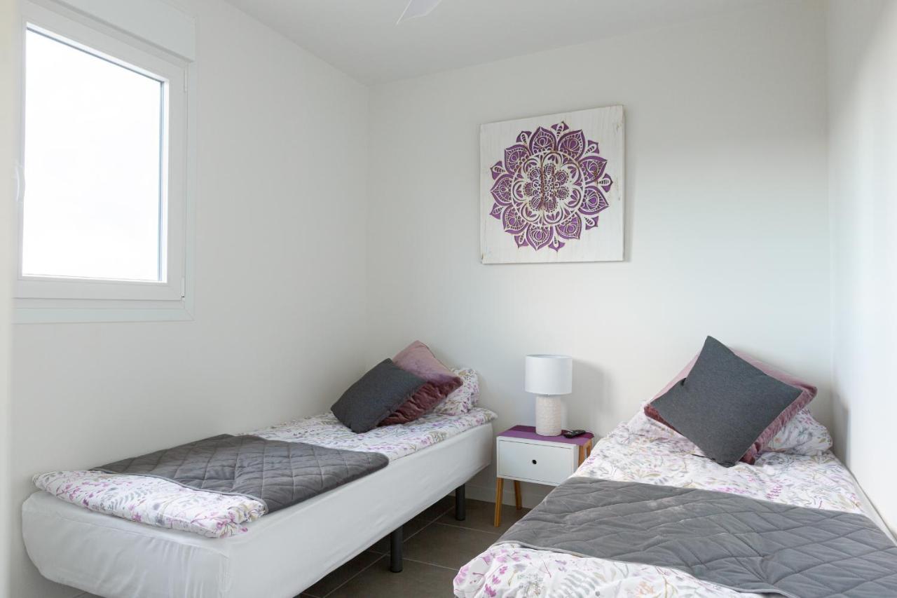 Sunny Apartment In Denia With Outdoor Swimming Pool And Garage Parking Place Included, 300M From The Sandy Beach Екстер'єр фото