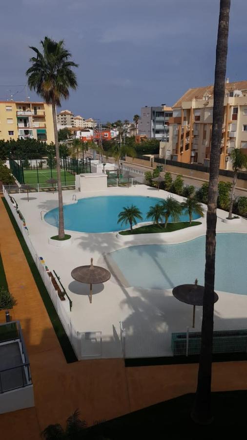 Sunny Apartment In Denia With Outdoor Swimming Pool And Garage Parking Place Included, 300M From The Sandy Beach Екстер'єр фото